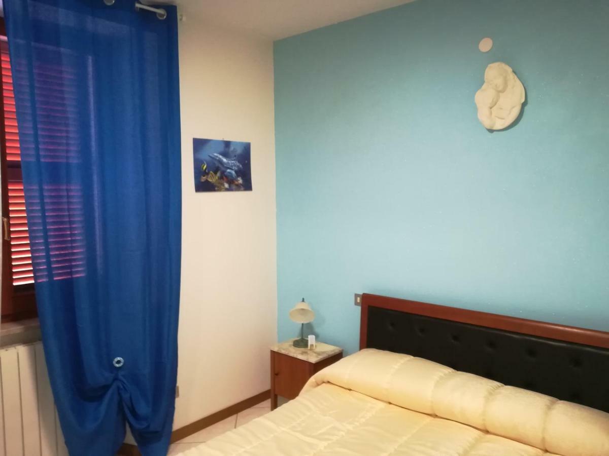 Affittacamere Lo Scoiattolo Di Mannocchi Lorella Porto SantʼElpidio Buitenkant foto