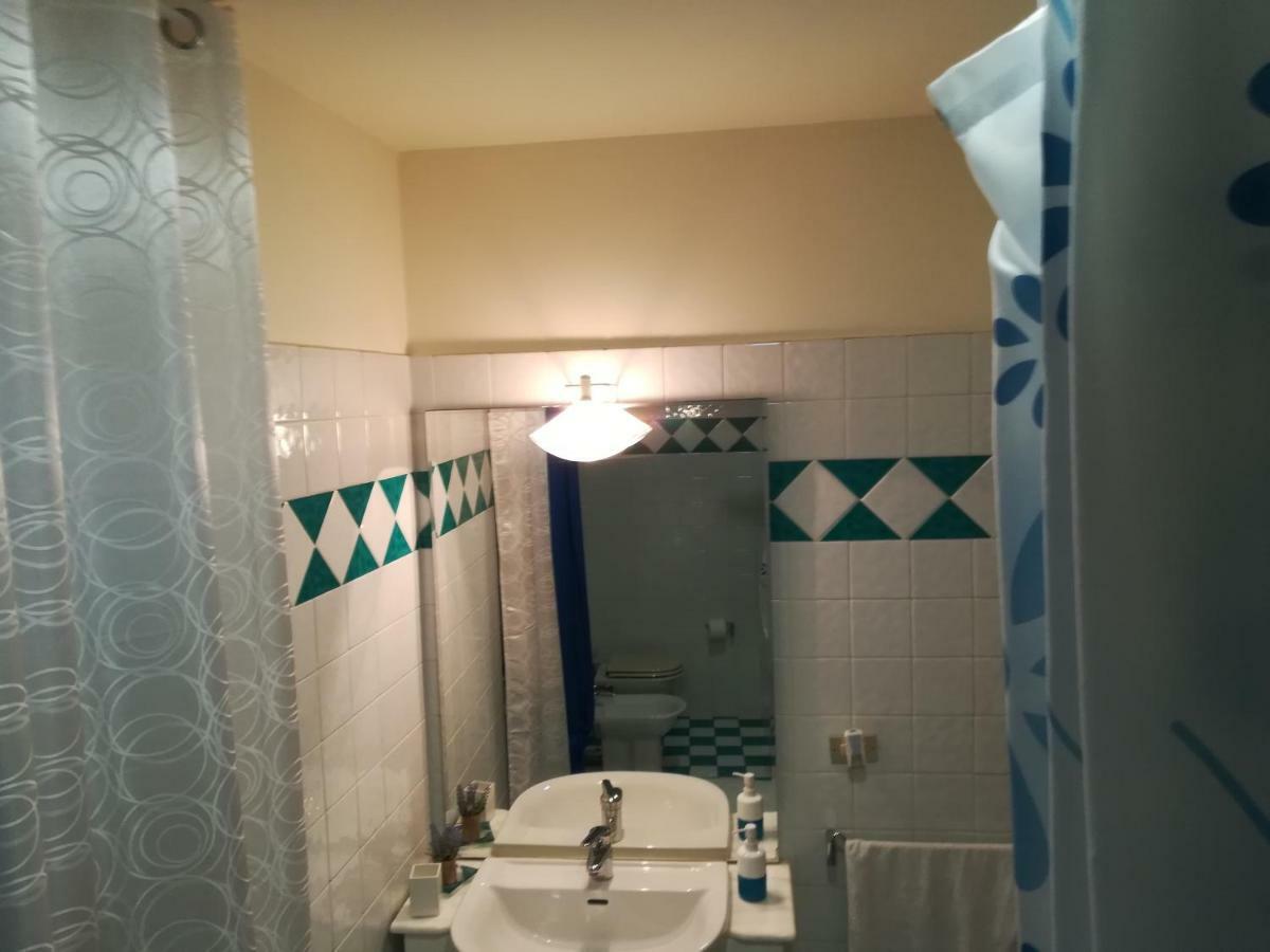 Affittacamere Lo Scoiattolo Di Mannocchi Lorella Porto SantʼElpidio Buitenkant foto